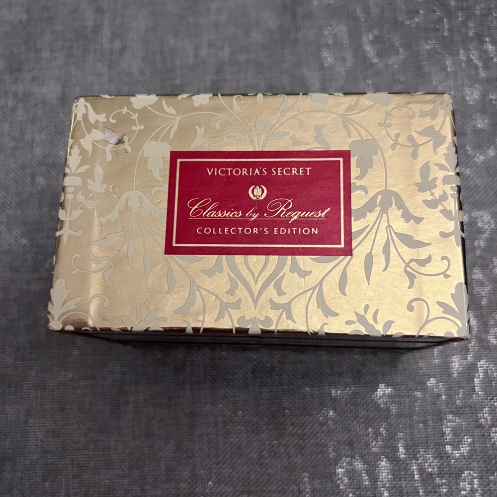 VTG VICTORIA’S SECRET Classics by Request - Gold Box cassette tapes - Set of 5